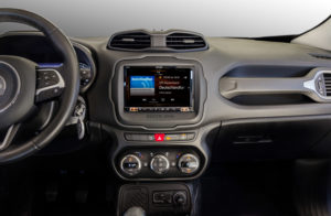 Jeep Renegade installazione sistema multimedia Alpine X-801D